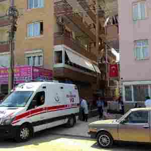 Evinde Ölü Bulundu