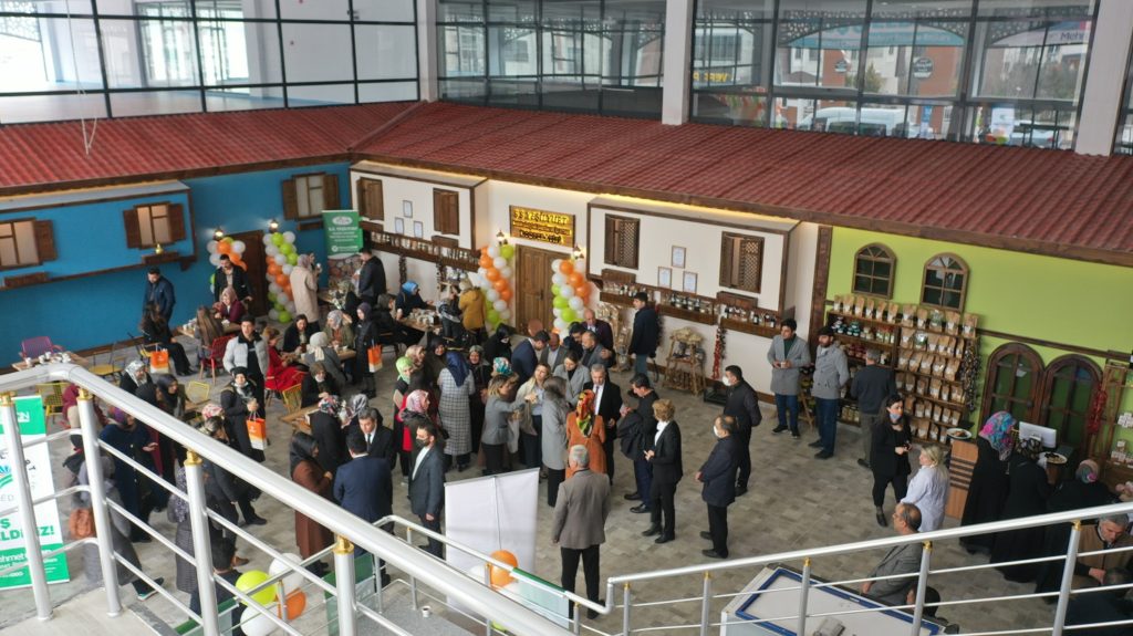 YÖRESEL ÜRÜN SATIŞ VE KAFE
